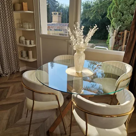 La 1828 Holiday home Hure